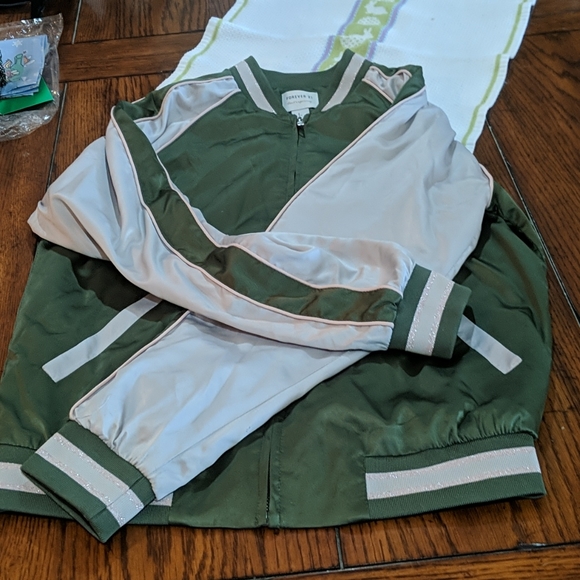 Jacket - Picture 2 of 16